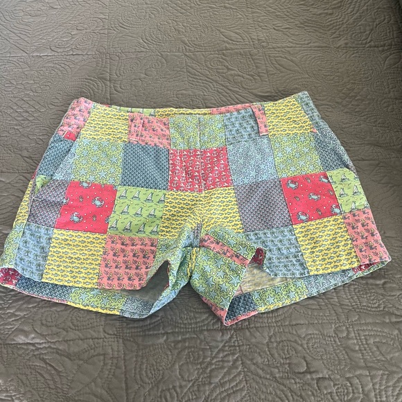 Vineyard Vines Original Patchwork Every Day Shorts Size 4 - Picture 3 of 8